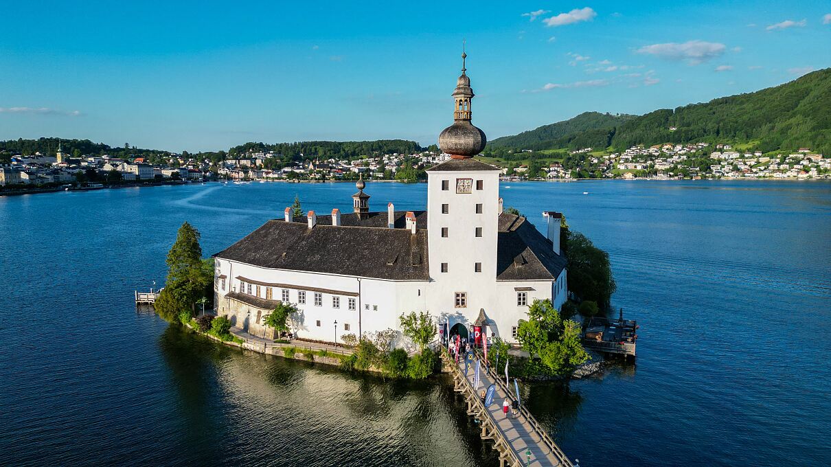 Segler:innenfest im malerischen Ambiente von Schloss Orth