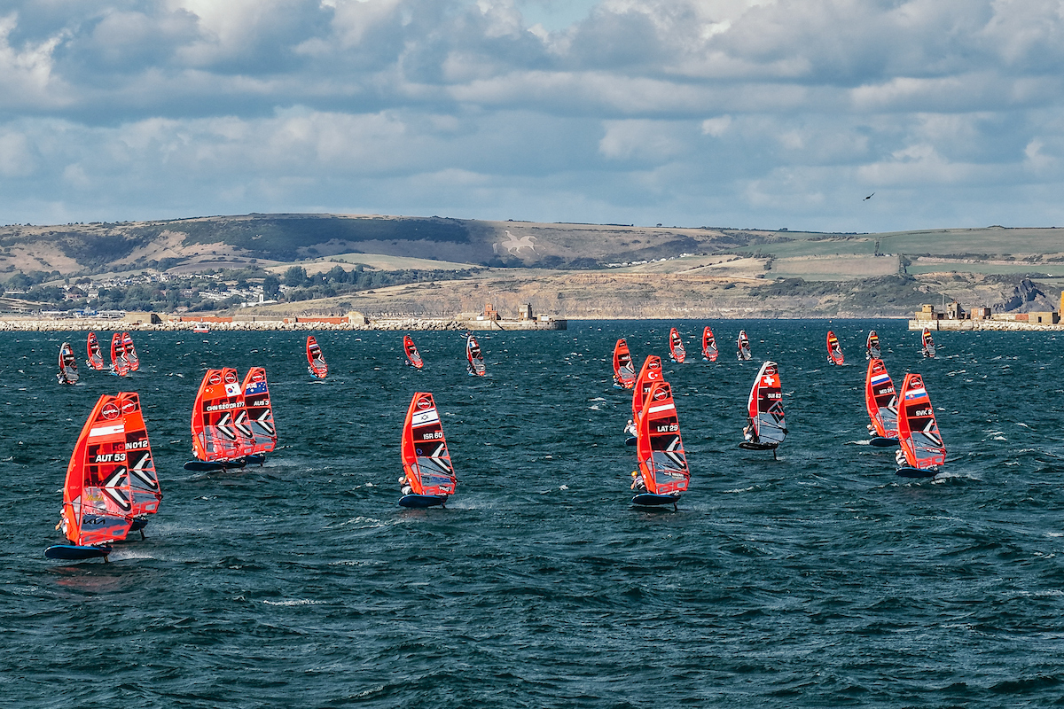 260908_SailingEnergy_IQFoilWorldsWeymouth_Photo 08-09-2026, 16 14 09 (8) (1)_Drone, Fleet, iQFOiL, Worlds
