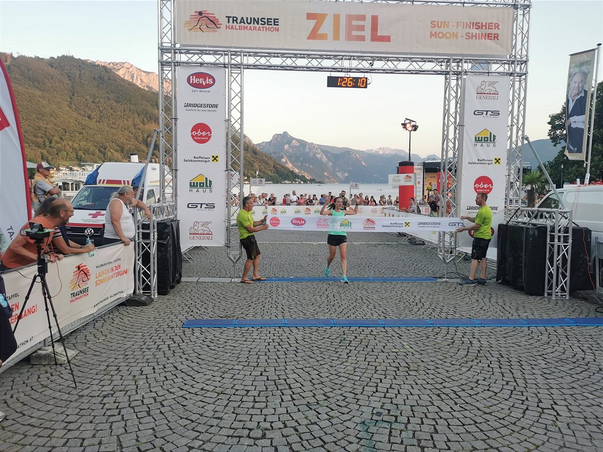 Veronika Mutsch - Siegerin Hervis Halbmarathon