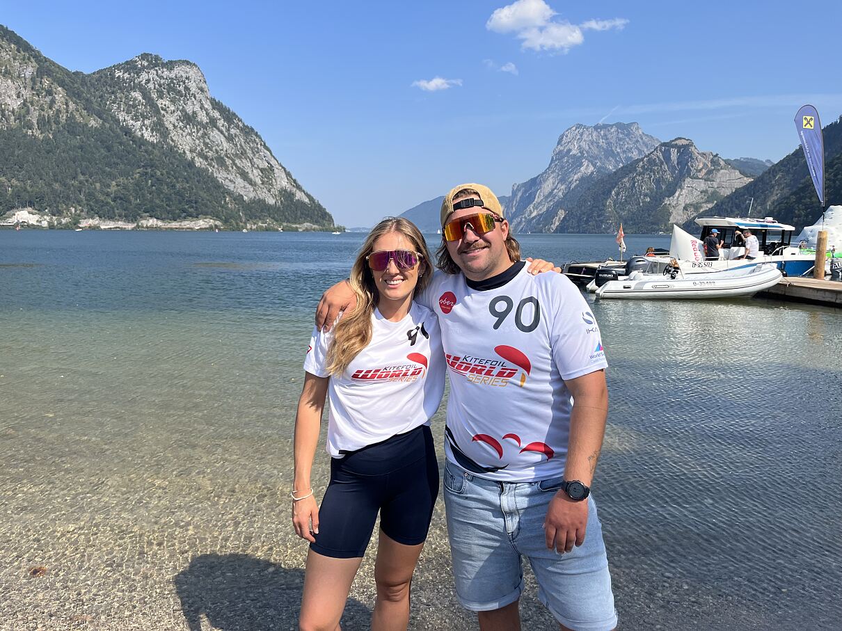 Alina Kornelli und Valentin Bontus am Traunsee