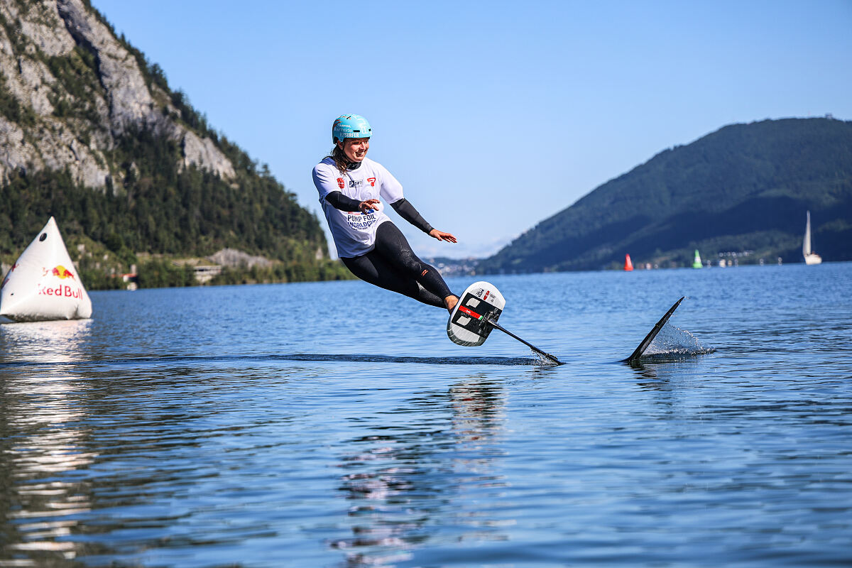 Viola Lippitsch beim Upper Austria SFT Pump Foil World Cup Traunsee
